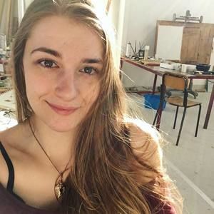 Meet your Posher, Yasmine